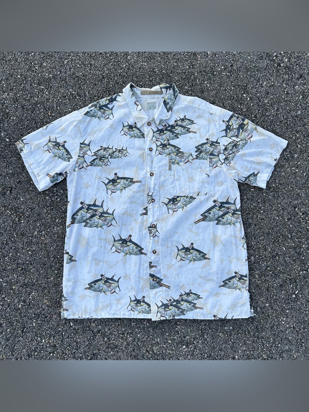 Columbia River Lodge mens Large All Over Print Cigar beer PFG White shirt cotton